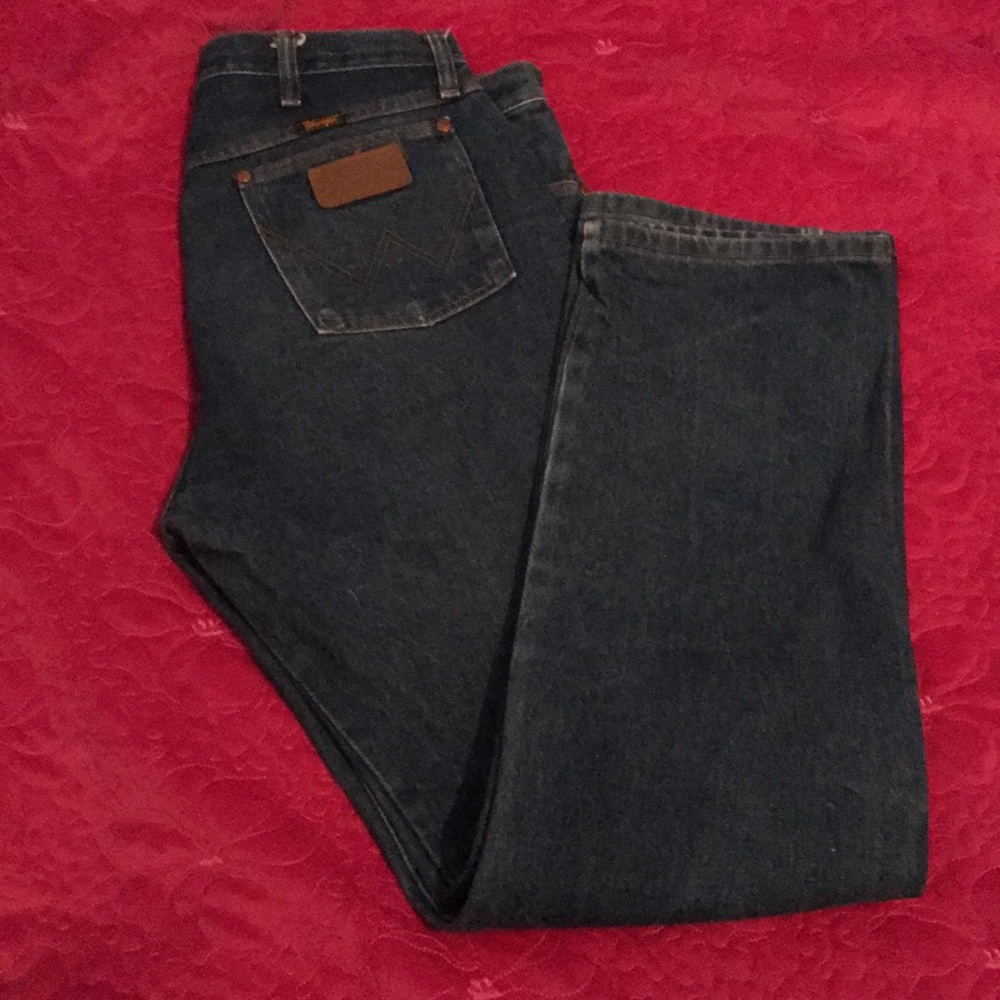 Men’s wrangler pants
